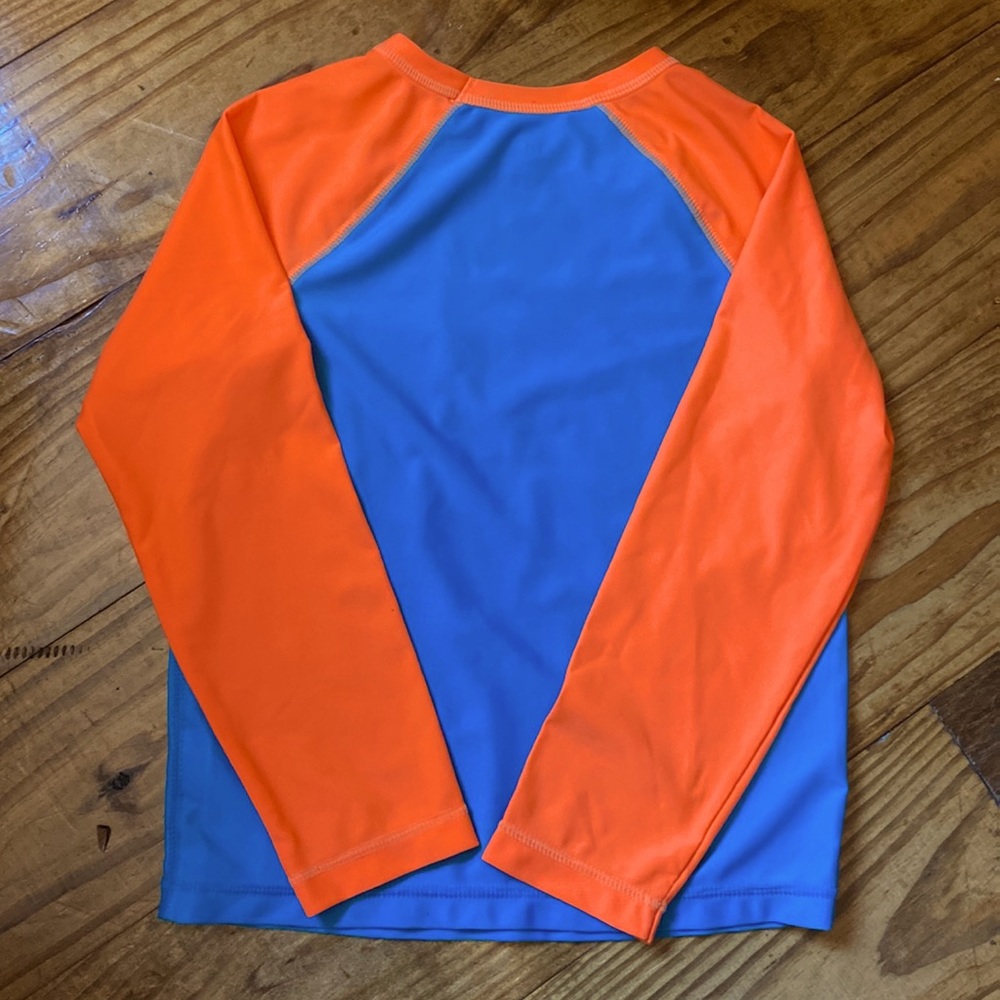 GAP Unisex Rashguard - Picture 2 of 4